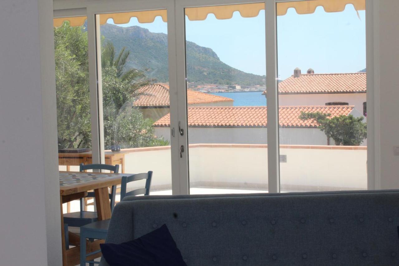 Hotel Bona Ciurrata Golfo Aranci Exterior foto