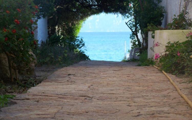 Hotel Bona Ciurrata Golfo Aranci Exterior foto