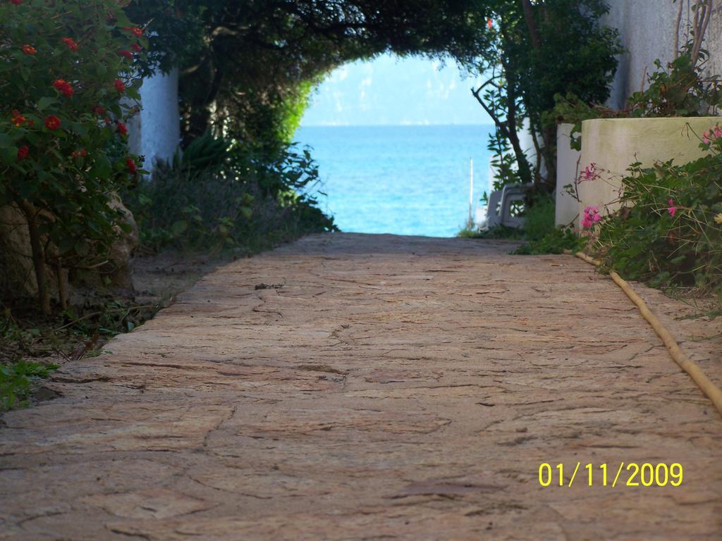 Hotel Bona Ciurrata Golfo Aranci Exterior foto